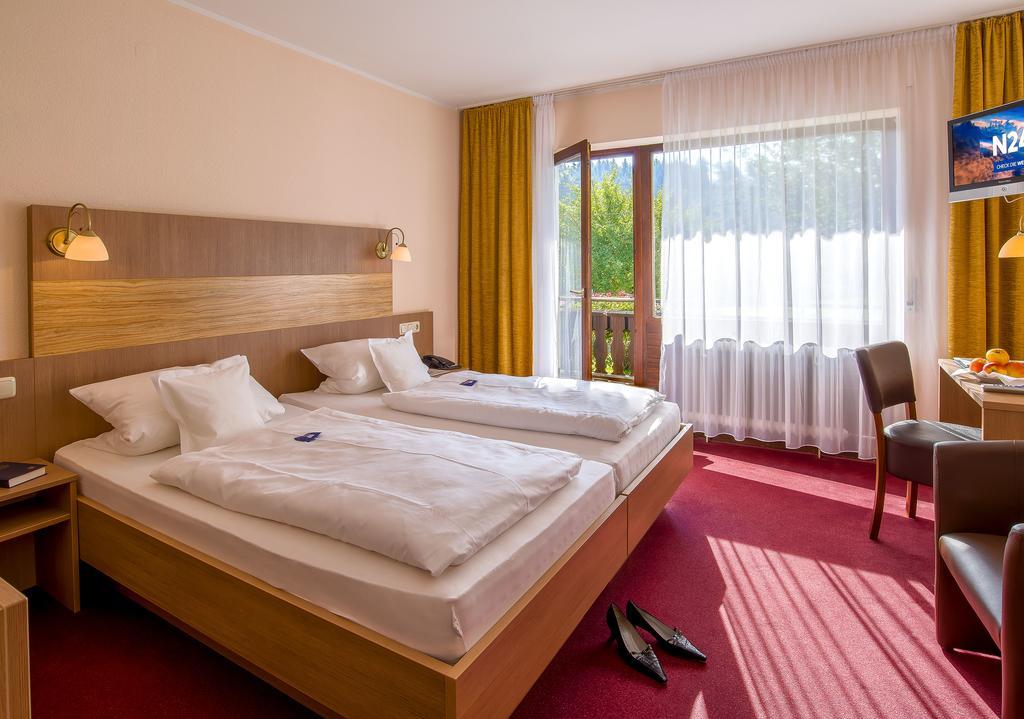 Gasthof & Landhotel Ohrnbachtal Weilbach Exterior photo